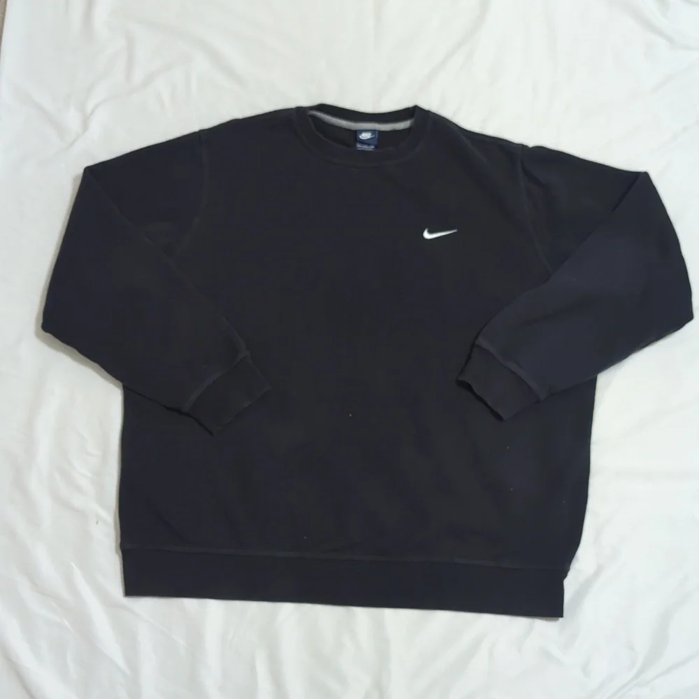 Nike Sportswear Solo Swoosh Men's Fleece Crew, Color Black Size 3XL